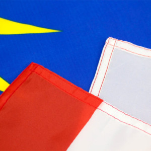Drapeau la Malaisie 90x150 – Polyester, œillets | Planet Flag