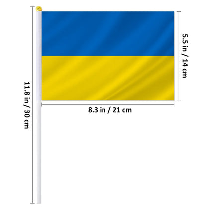 Drapeau à main de l'Ukraine